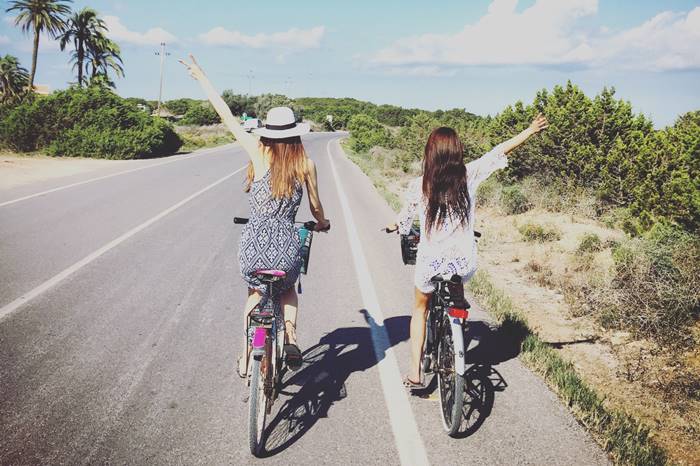 【夢占い】あなたが夢へと近づく暗示？！自転車の夢が意味するもの