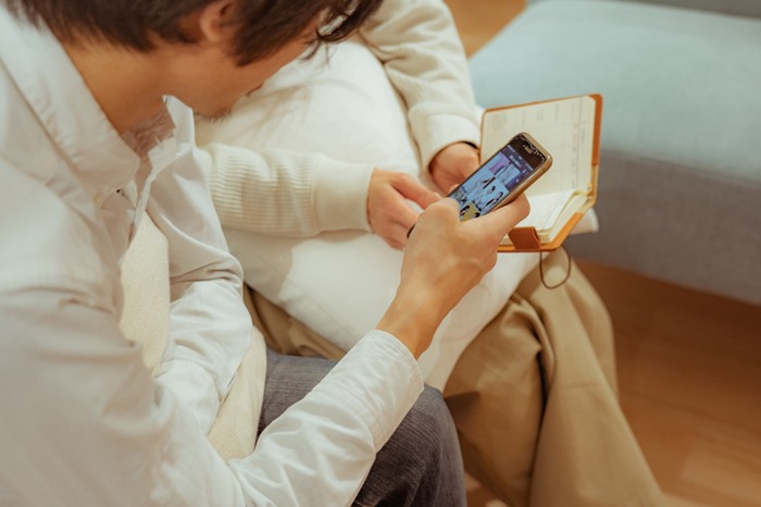 煮え切らない態度。曖昧な関係を続ける彼氏の心理と、白黒付ける方法