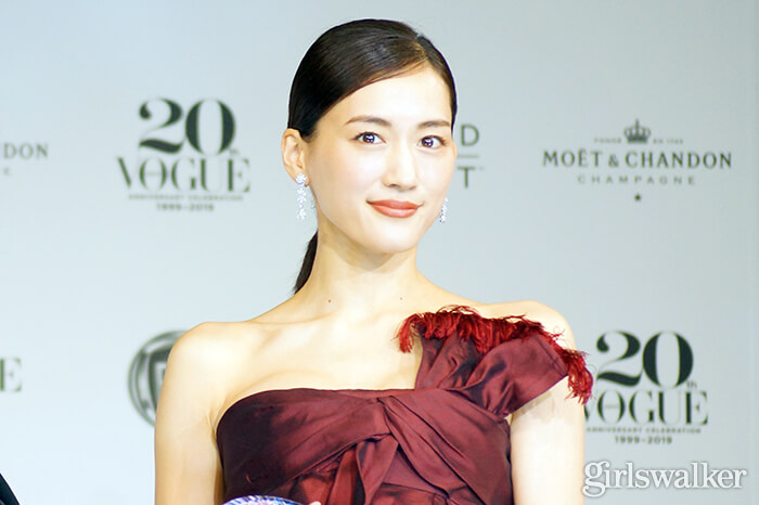 20191120_vogue_綾瀬はるか04