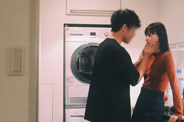 鈴木えみ夫婦ラブラブ頬むぎゅ手で包み込む激写ラブラブ憧れドキドキ
