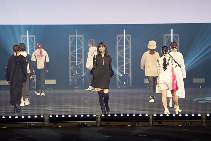 TGC2020AW_池田エライザスポーツ05_マスク