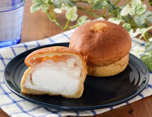 NL ブランのヨーグルトホイップパン 〜乳酸菌入〜 150円（税込）