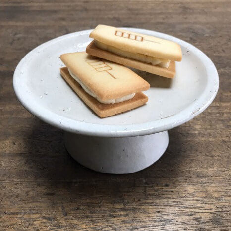 おとりよせネット_みたらしバターサンド 10個入り 2376円（税込）