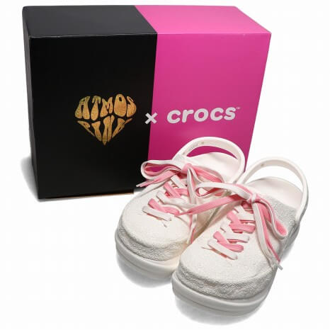 atmos pink x Crocs Classic Bae Clog W 8,500円（税抜）