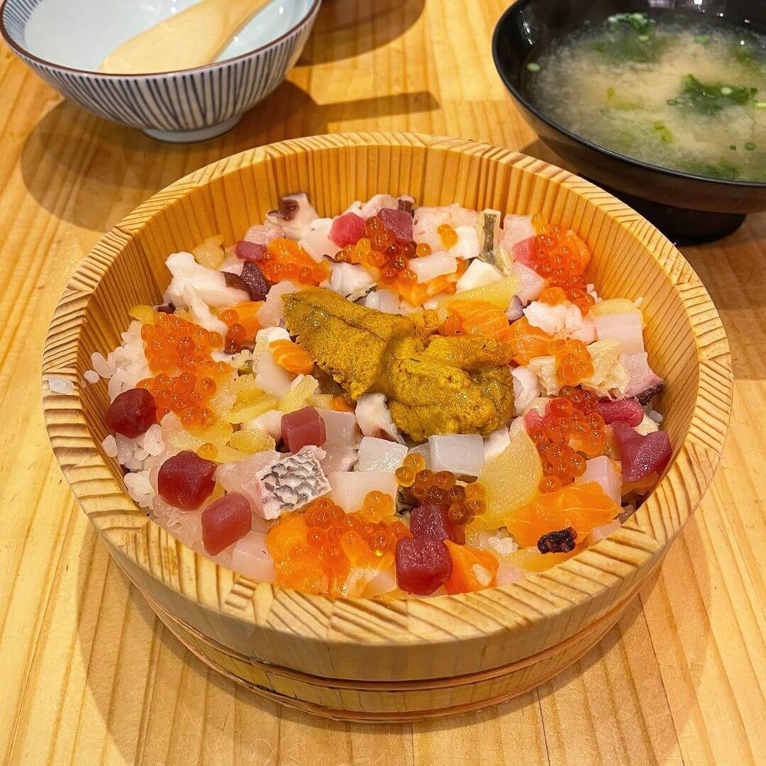 海鮮丼01