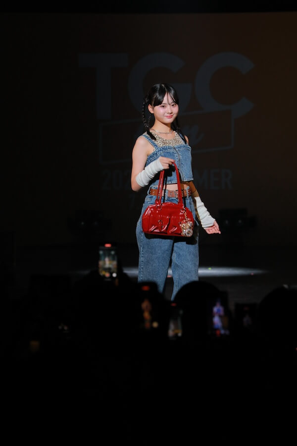川野明愛 